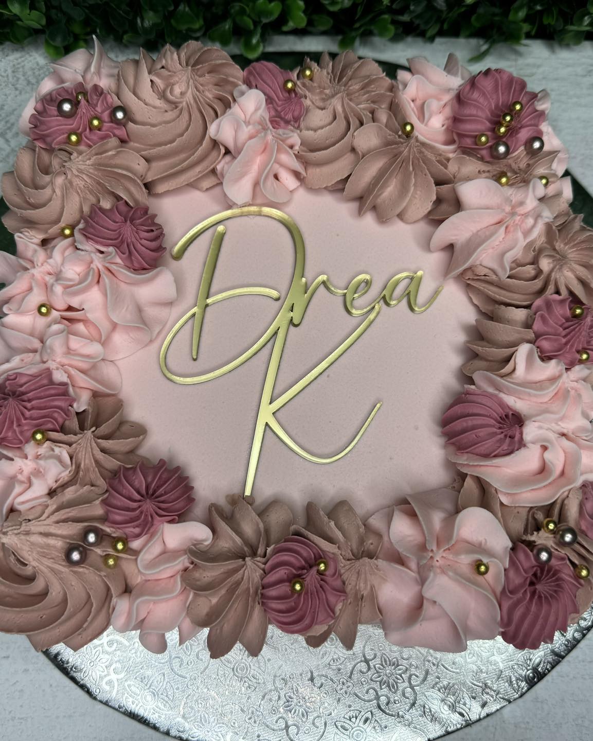 Square Luxe cakes