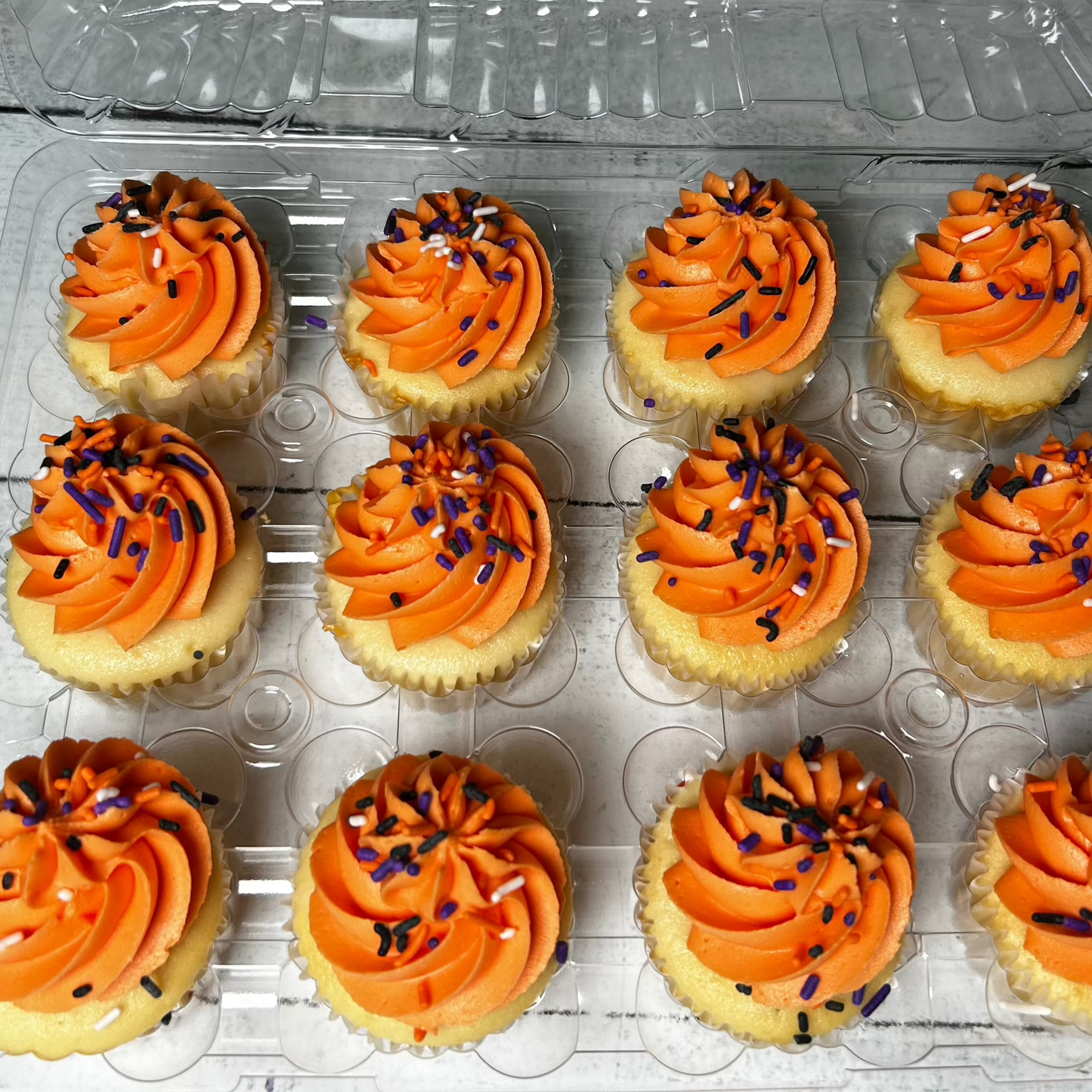 $20 cupcake special!