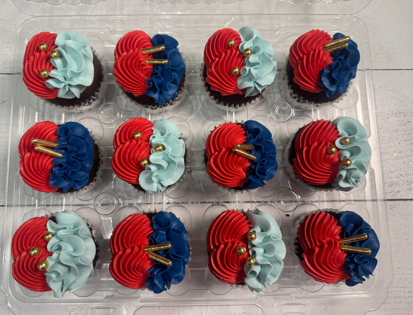 Deluxe Buttercream Cupcakes