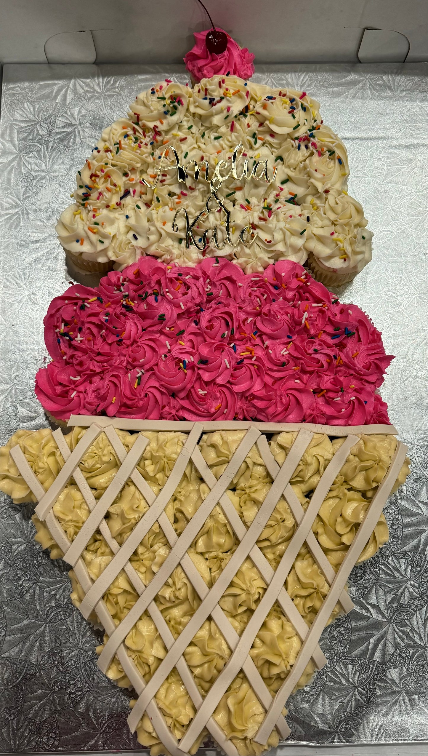 Ice cream Cupcake Cake