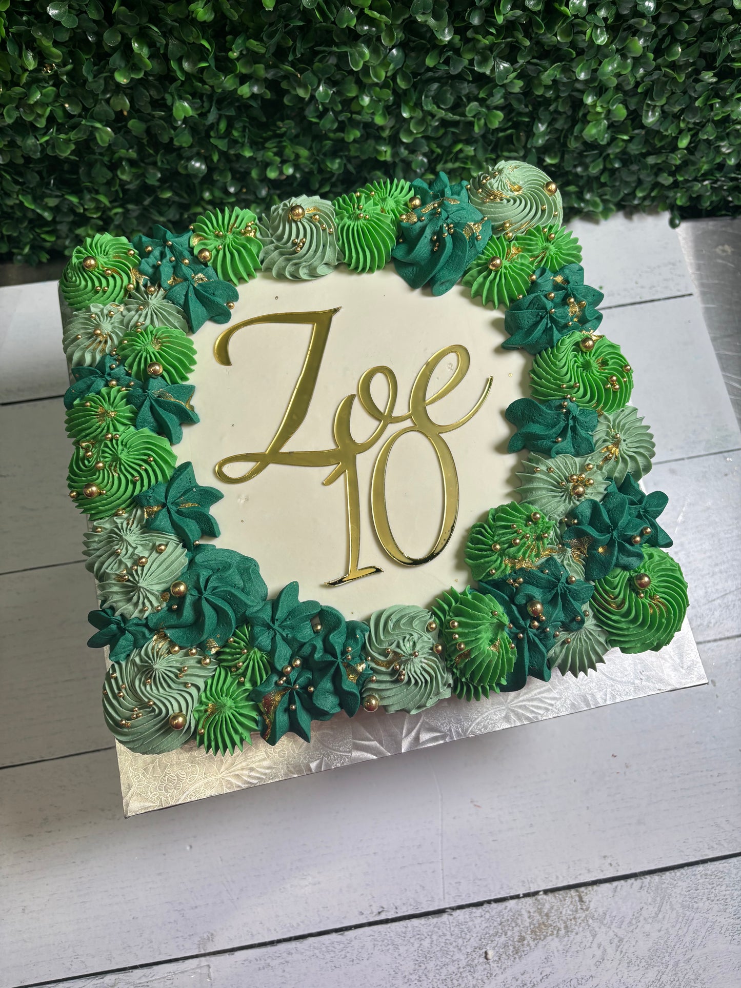 Square Luxe sheet cake