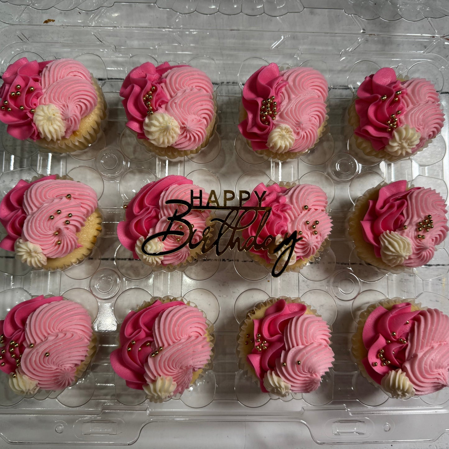 Deluxe Buttercream Cupcakes