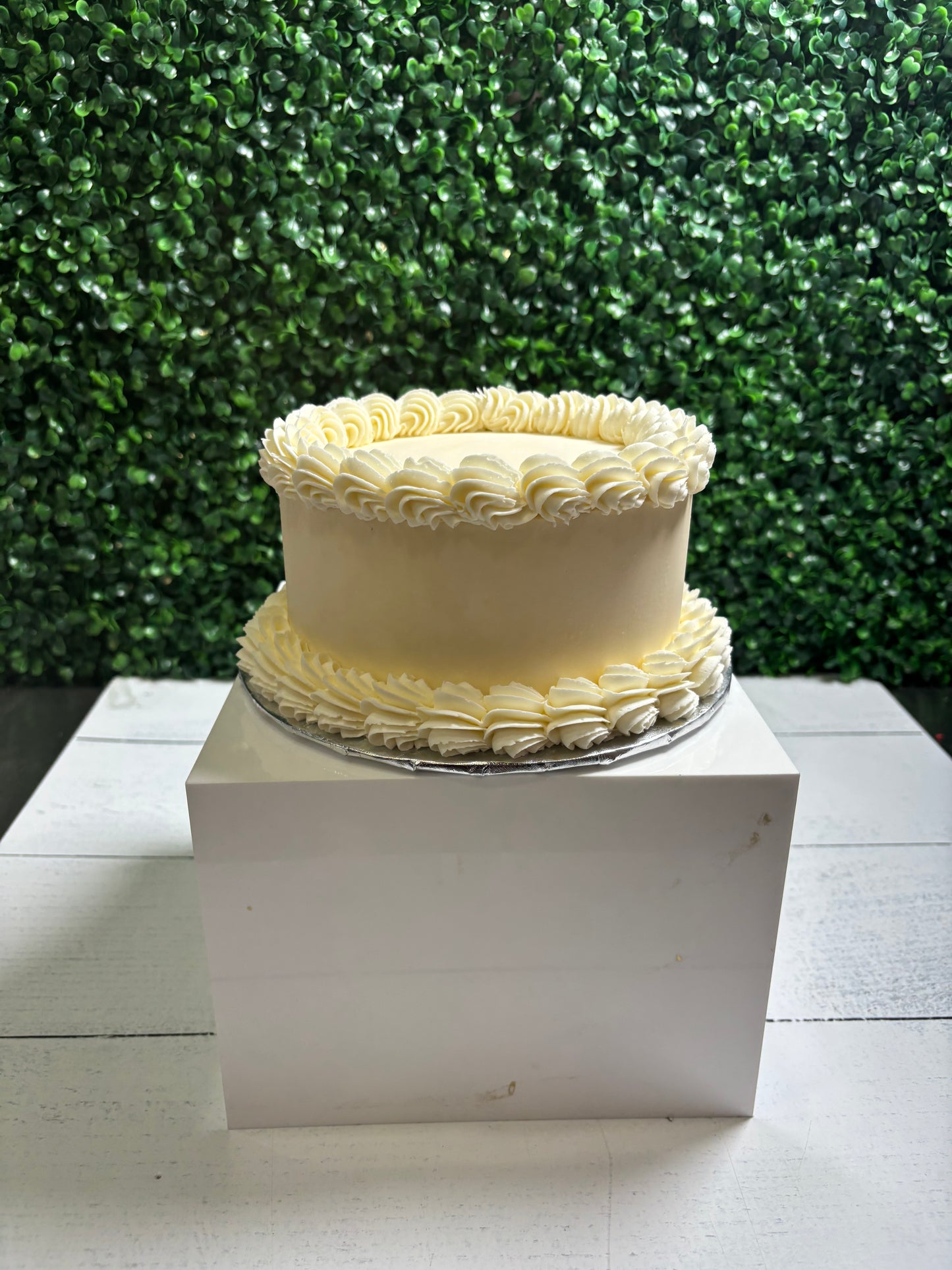 Classic Smash Cake