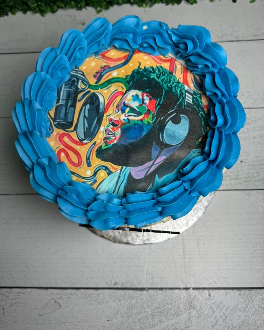 Photo on Top (view branded/logo cakes to add this feature)