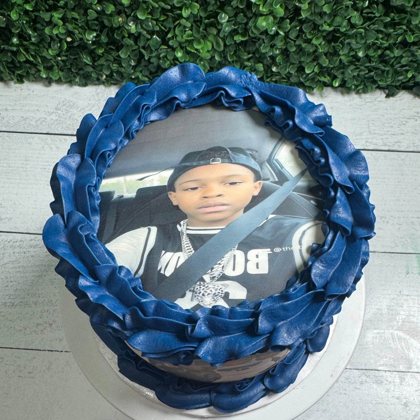 Photo on Top (view branded/logo cakes to add this feature)