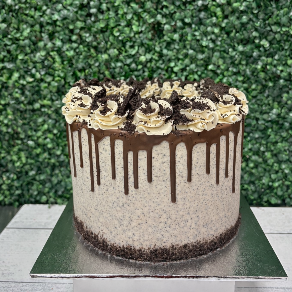 Classic Celebration Cake- Cookies & Cream