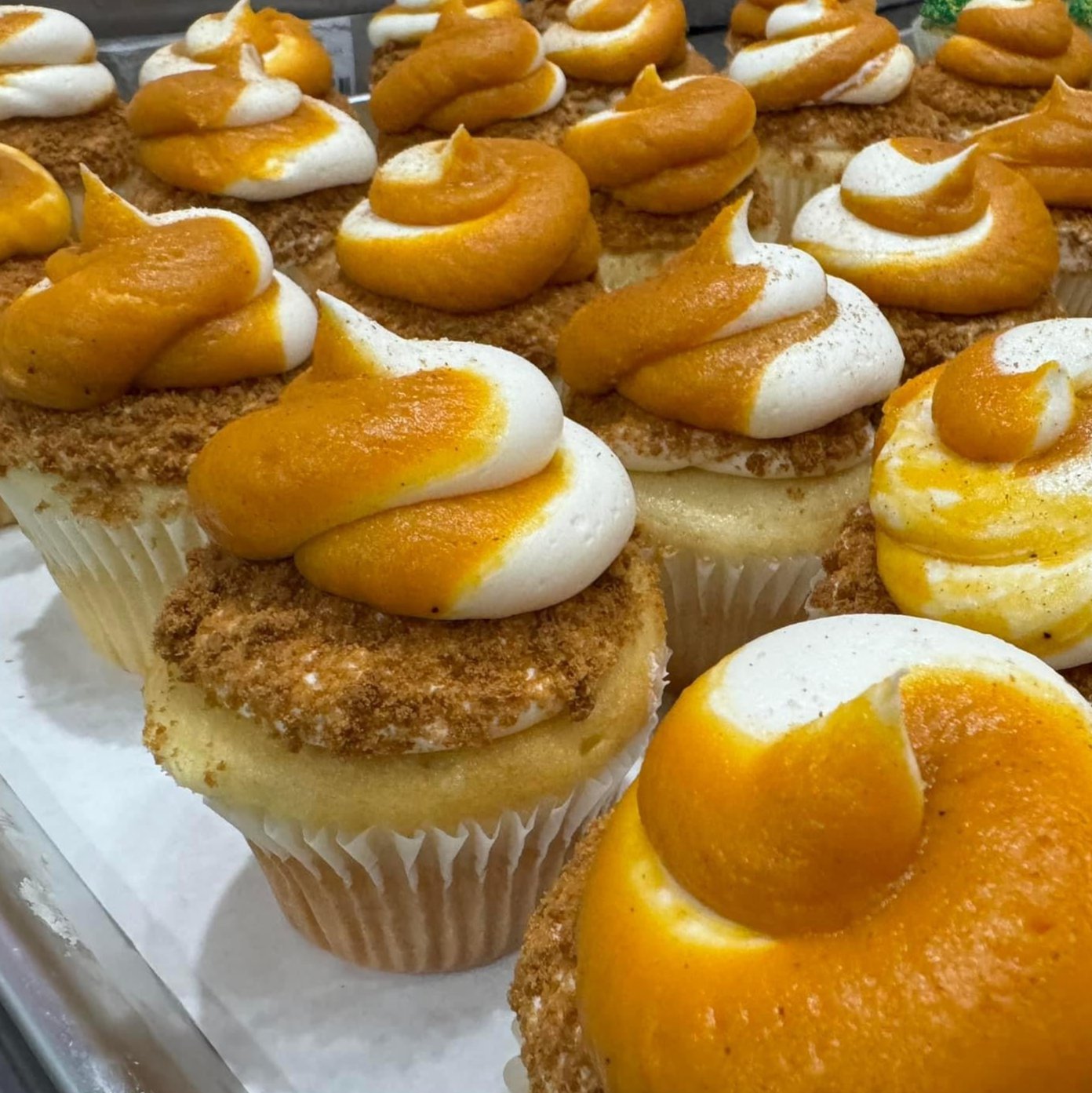 Sweet Potatoe Pie Cupcakes -OLE MISS VS MSU (only available 11-27, 29-30)