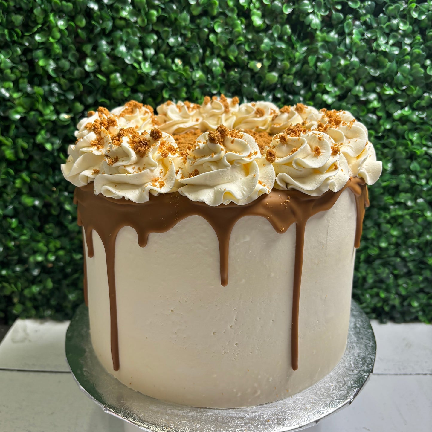 Biscoff cookie butter  Dessert Cake