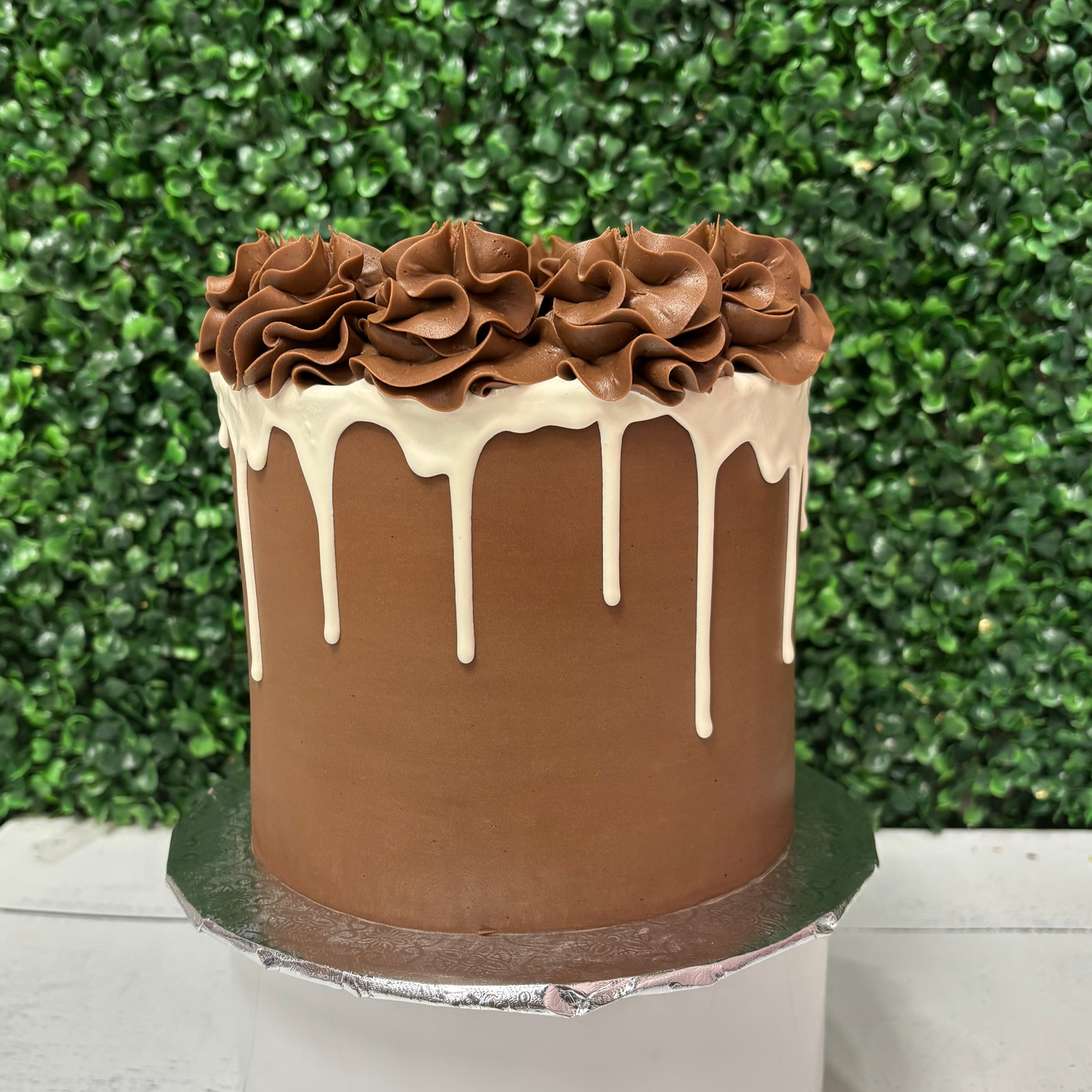Vanilla Dessert Cake (with Chocolate Buttercream)