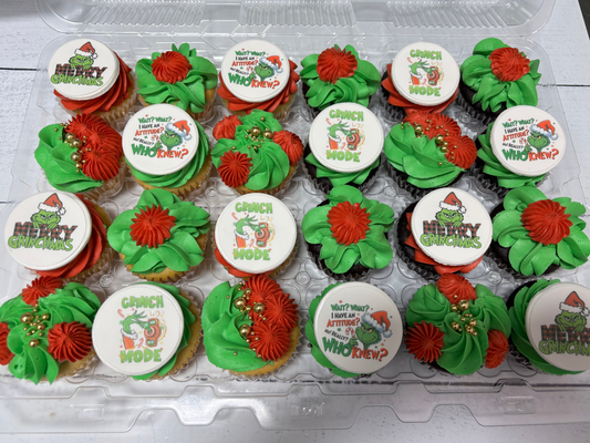 Deluxe Christmas Cupcakes_Grinch