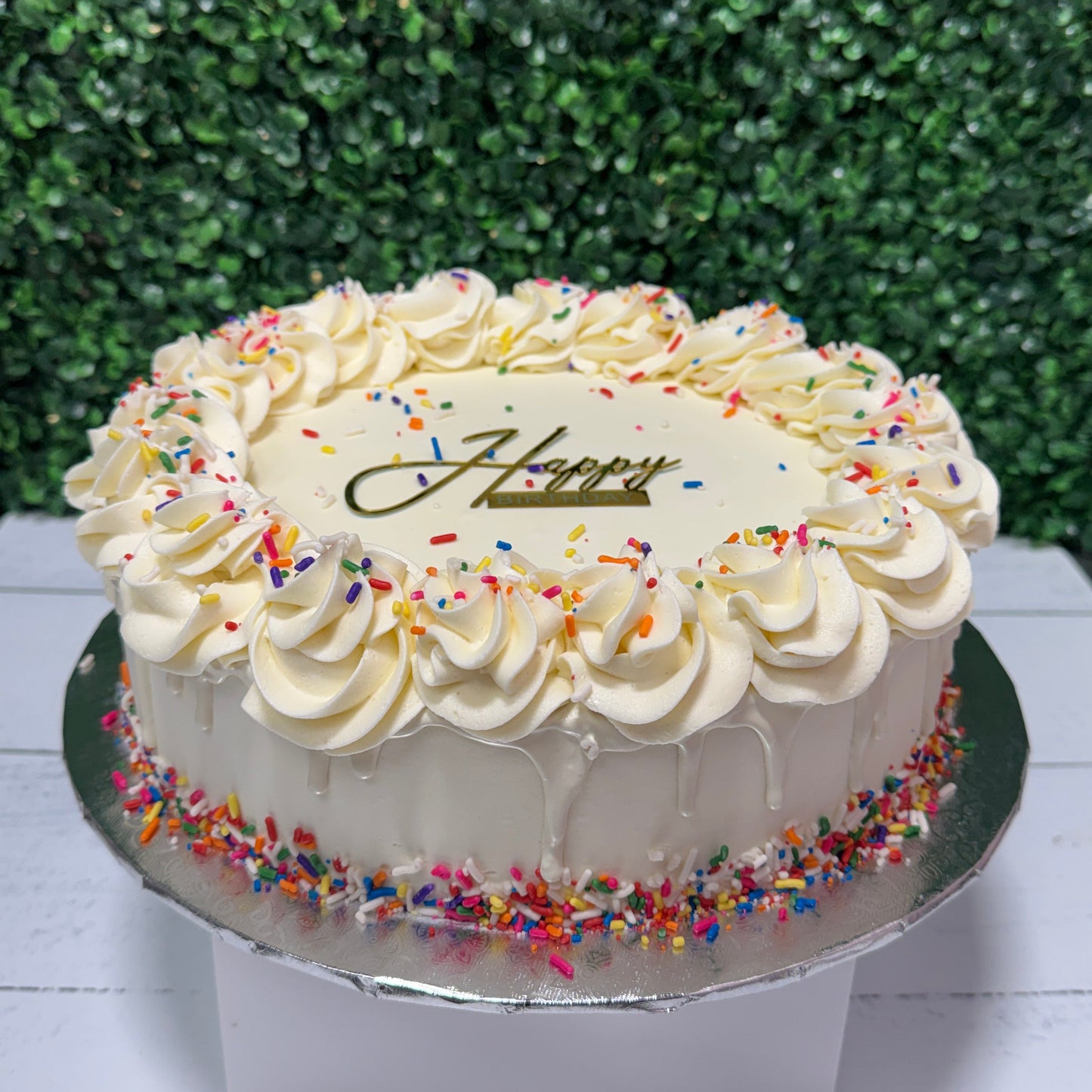Classic Celebration Cake- Vanilla Funfetti SINGLE LAYER, 10inch
