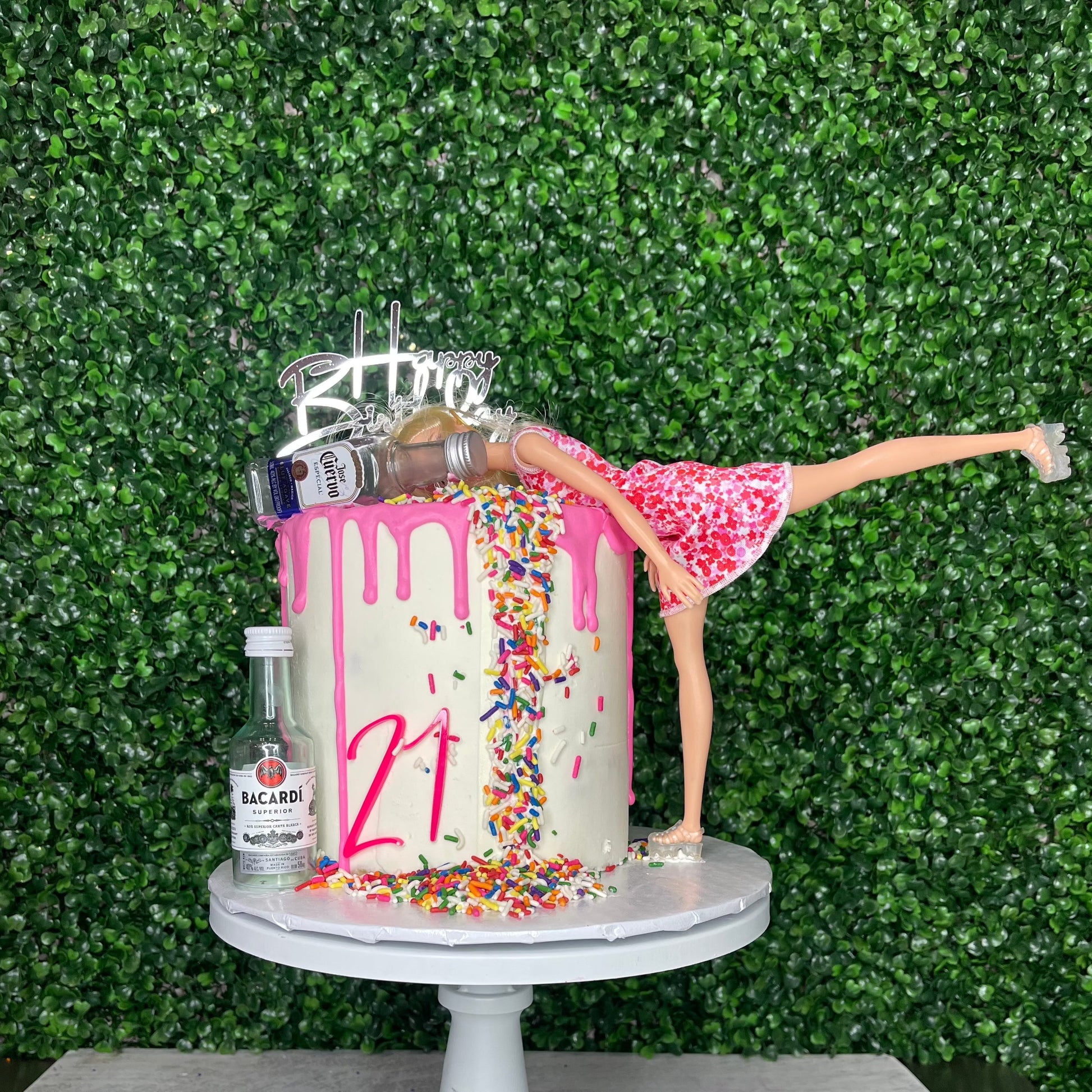 Drunk Barbie – JustCakeIt!
