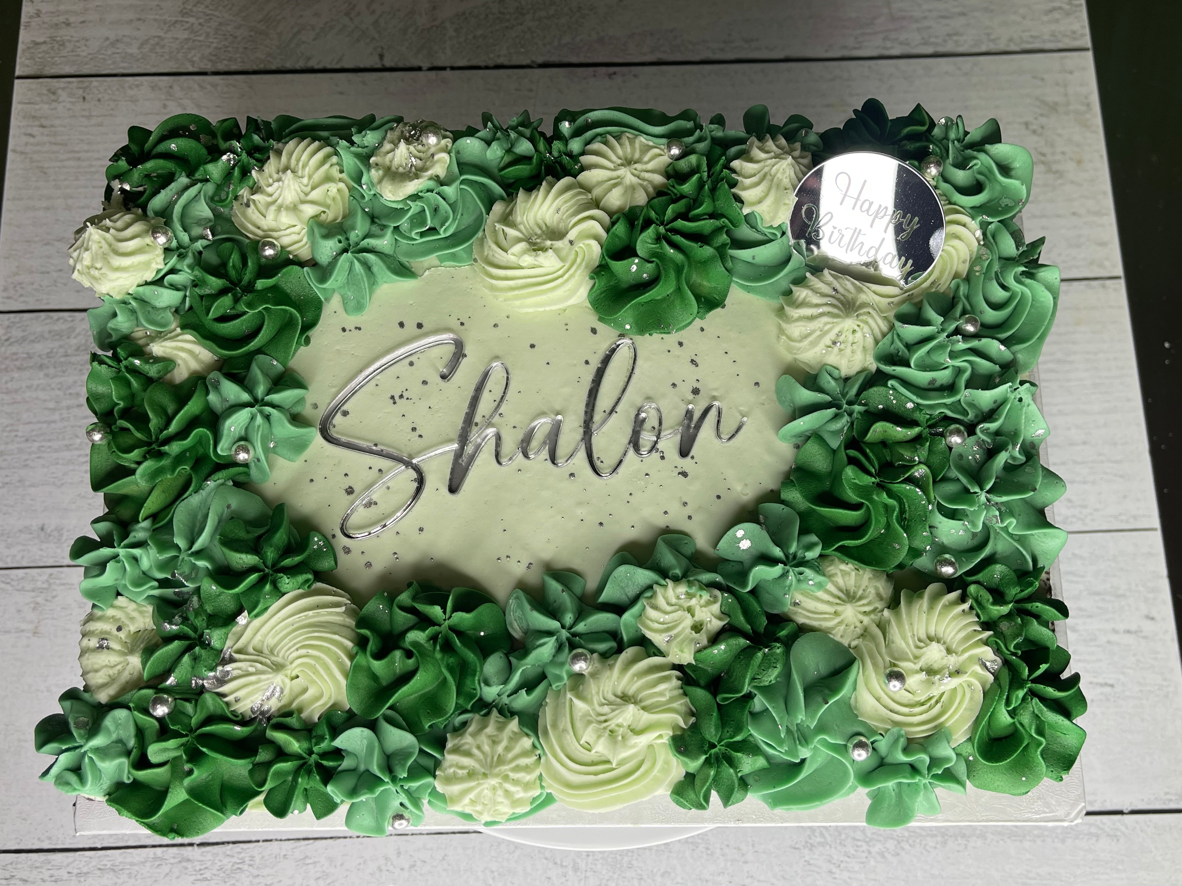 Signature Luxe sheet cake