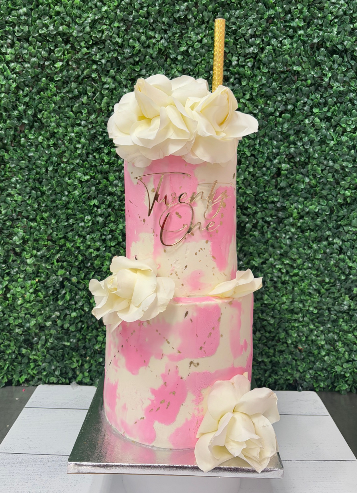 Signature Luxe - 2 Tier (Tall)